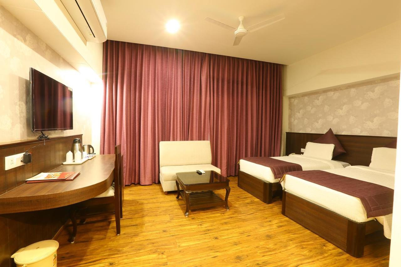 Hotel The Great Ganga Rishīkesh Exteriör bild
